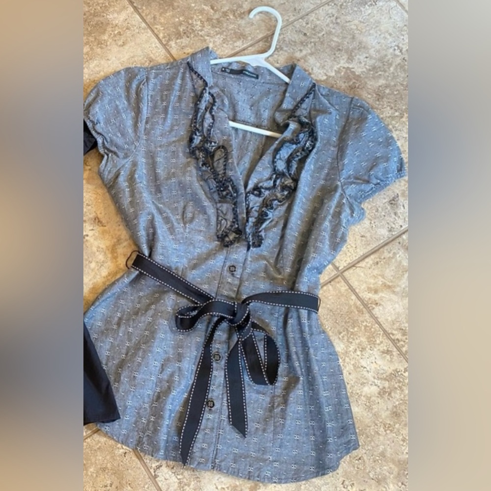Maurice’s top size M